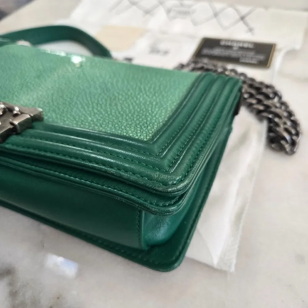 Chanel Green Lambskin Galuchat Stingray Medium Boy Bag